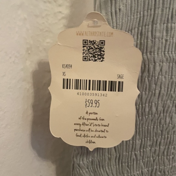 Alterd state green skirt! - Picture 2 of 3